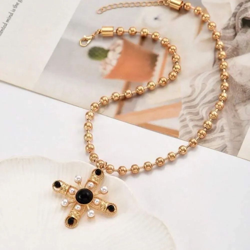 Vintage style Black Cross Necklace A1486